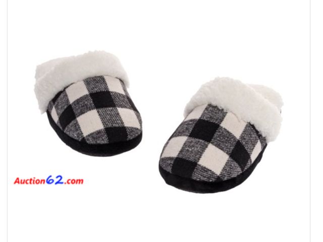 Lot 44-3072t - New - Size Small - Silver Lilly Sherpa Buffalo Plaid Slippers - Women's House Shoes - Fuzzy Slippers - White &amp; Black (Small) Never opene...