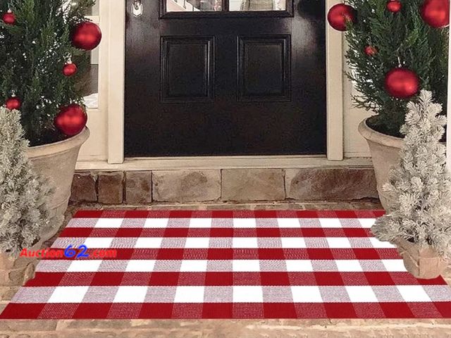 Lot 44-6734t - Red and White Plaid Rug, 3' x 5' Cotton Hand-Woven Layered Door Mat Appears New, A basic inspection has been given to this item. Sold AS-IS.