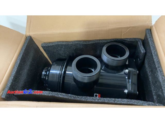 Lot 44-1698e - Top Mount Sand Filter for pool (top only) E-Commerce Return, A basic inspection has been given to this item. Sold AS-IS. See All Photo's Not...