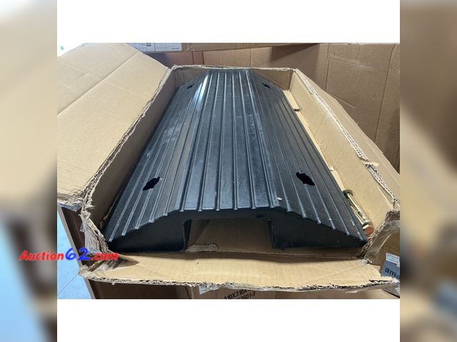Lot 44-181 - Black Rubber Cable Ramp Cord Protector E-Commerce Return, A basic inspection has been given to this item. Sold AS-IS.