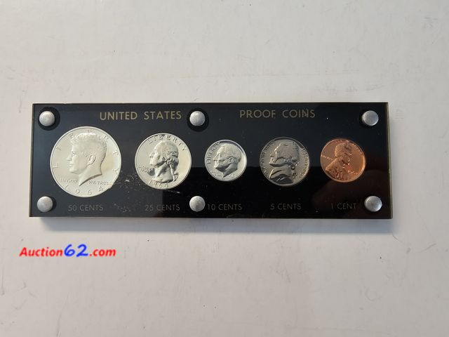 Lot 44-8350u - *BEAUTIFUL* 1964 UNITED STATES PROOF SET IN A CAPITAL PLASTICS HOLDER! CONTAINS ONE (1) 90% SILVER KENNEDY HALF DOLLAR, ONE (1) 90% SILVER W...