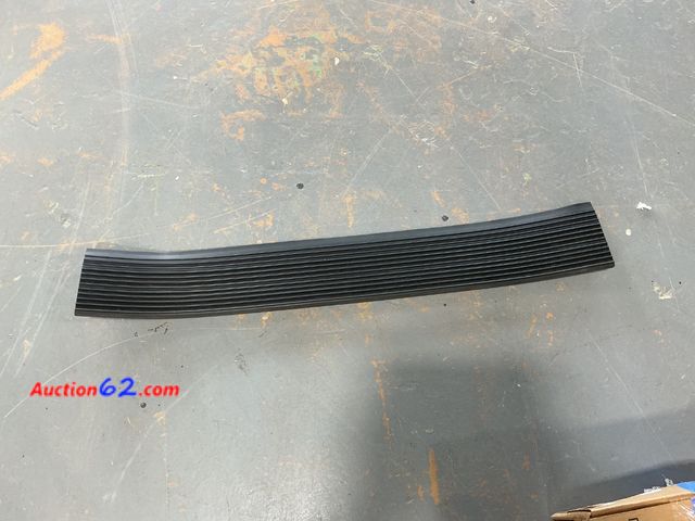 Lot 44-4082a - Black Rubber Weather Stripping Seal Strip with Adhesive Backing See All Photo's Not Tested E-Commerce Return, A basic inspection has been gi...
