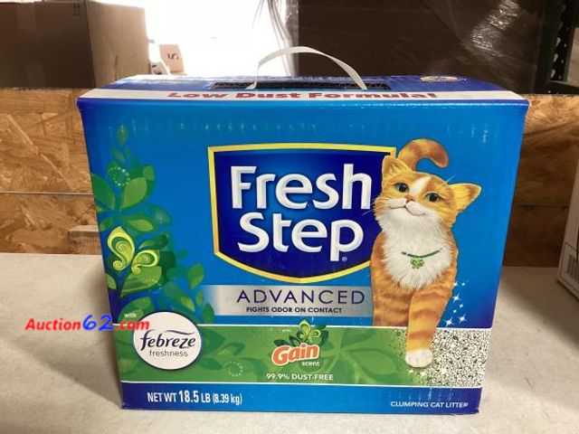 Lot 44-251b - Fresh Step Advanced Clean Paws Clumping Cat Litter - 1. Appears New, A basic inspection has been given to this item. Sold AS-IS.