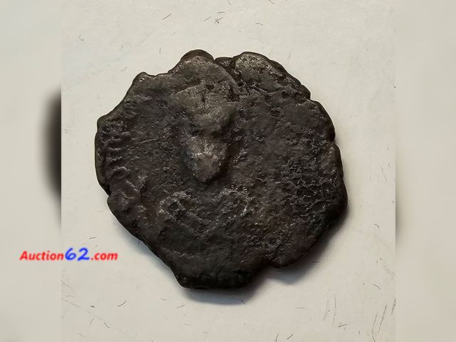 Lot 44-8300u - ANCIENT COIN! BYZANTINE ERA PORTRAIT OF CHRIST COIN. WOULD MAKE A GREAT CHRISTMAS GIFT. JESUS WITH A HALO IS ON THE OBVERSE AND GREEK X's FO...