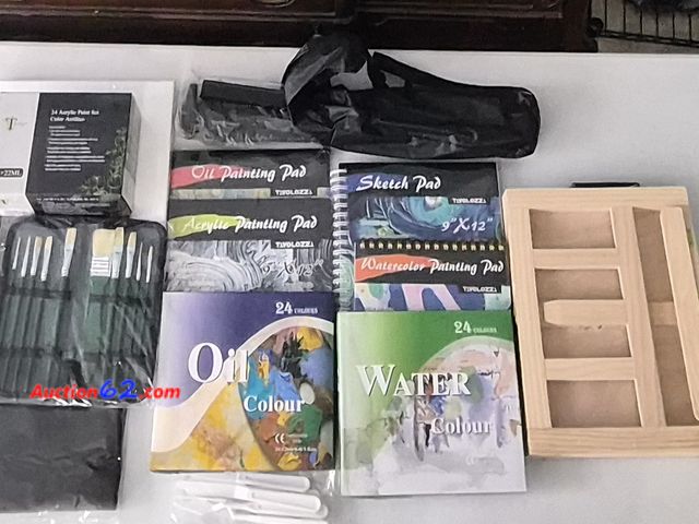 Lot 44-3018b - Large Lot of Art Supplies - All new - See Pictures Appears New, A basic inspection has been given to this item. Sold AS-IS. Never opened, Fa...