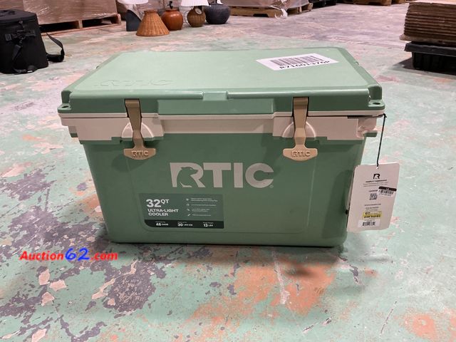 Lot 44-1732 - $159 Retail price - RTIC Outdoors 32 QT Ultra-Light Hard Sided Cooler - Sage Green: Polypropylene Liner, 48 Can Capacity See All Photo's Not...