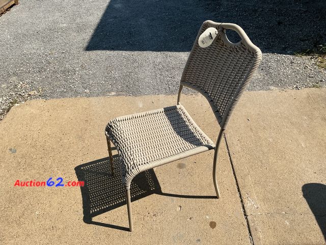 Lot 44-291e - Wicker Outdoor Dining Chair See All Photo's E-Commerce Return, A basic inspection has been given to this item. Sold AS-IS.