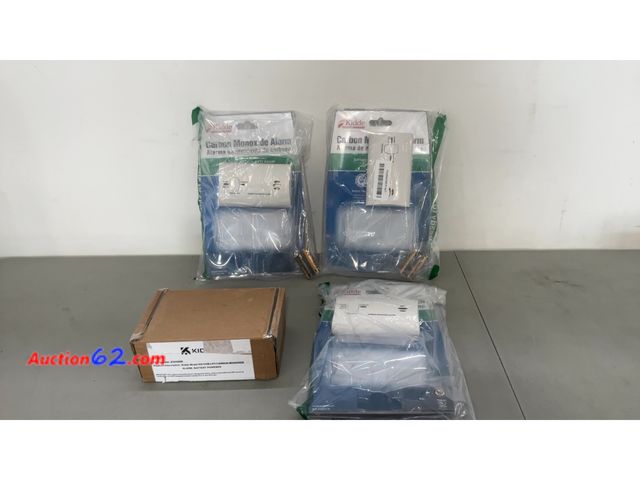 Lot 44-1604o - Kidde Carbon Monoxide Alarms Lot See All Photo's Not Tested E-Commerce Return, A basic inspection has been given to this item. Sold AS-IS.