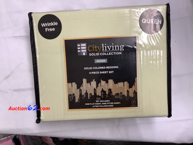 Lot 44-6109q - City living 4 pc queen size sheet set fitted flat 2 pillow cases. Light weight super soft.New. See All Photo's Not Tested Never opened, Fact...