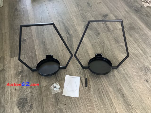 Lot 44-2099m - Lot of 2 Hanging Wall Plant Stand Holders. Appears New, A basic inspection has been given to this item. Sold AS-IS. See All Photo's Not Test...
