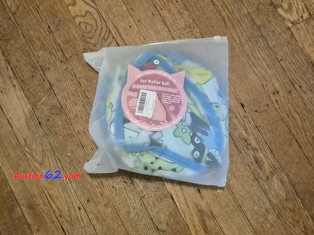 Lot 44-3013t - New Cat Roller Ball Toy - Interactive hunting pouch cat toy - See Pictures