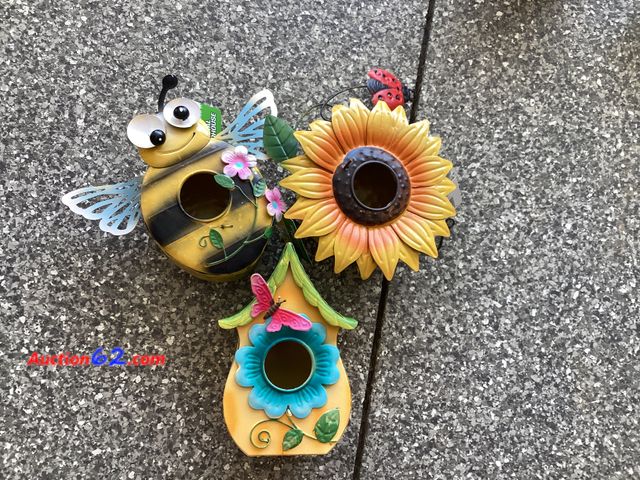 Lot 44-7749j - Lot of (3) metal bird houses.  Appears New, A basic inspection has been given to this item. Sold AS-IS. See All Photo's