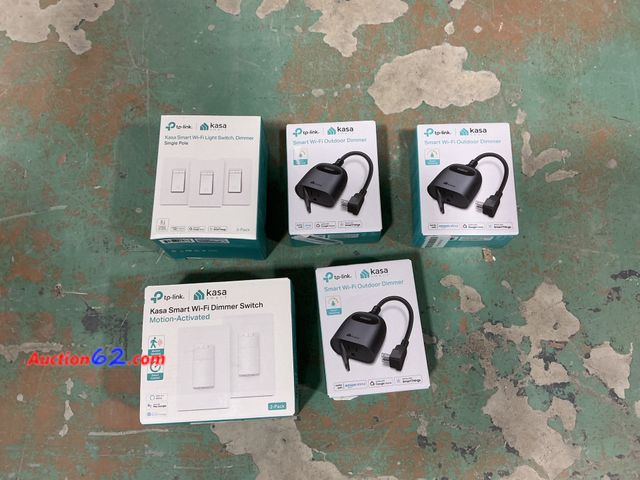 Lot 44-990 - TP-Link Kasa Smart Wi-Fi Light Switch/Dimmer, Outdoor Dimmer, Motion Activated Not Tested E-Commerce Return, A basic inspection has been giv...