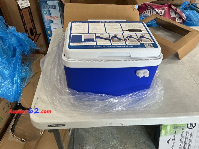 Lot 44-1157 - 6 Quart Ice Therapy Cooler System Not Tested See All Photo's Appears New with box damage