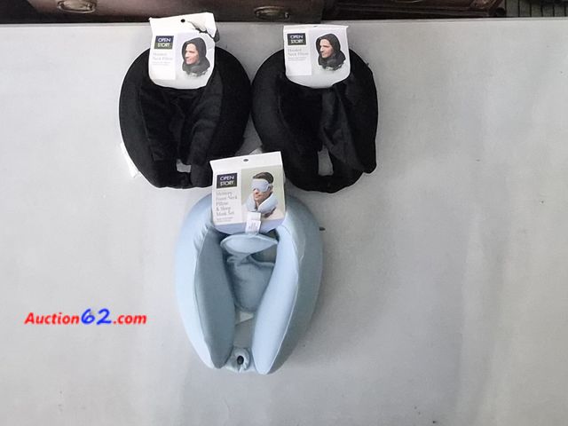 Lot 44-3020b - Lot of 3 New Neck Pillows - See Pictures  Appears New, A basic inspection has been given to this item. Sold AS-IS.