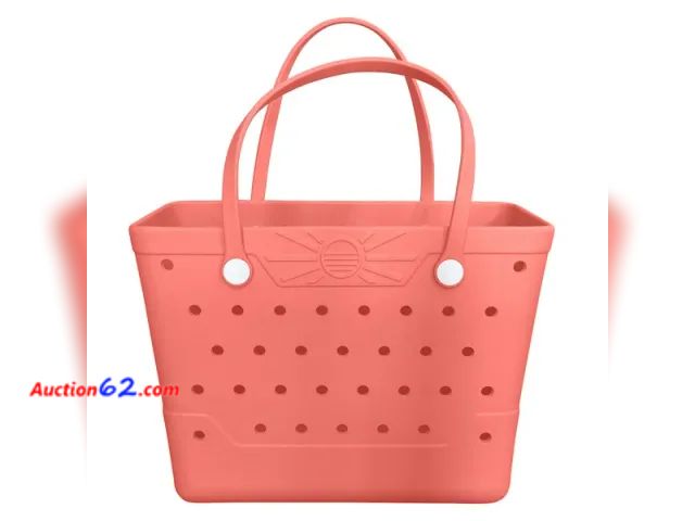 Lot 44-248g - Beachcomber Bag- Missing (1) Strap, Otherwise New  E-Commerce Return, A basic inspection has been given to this item. Sold AS-IS.