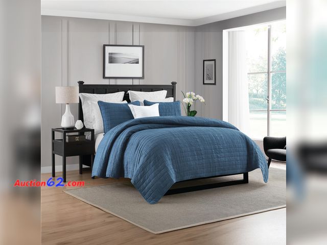 Lot 44-2609m - Swift Home Lightweight Oversized, Ultra-Soft, Enzyme Washed, Crinkle Texture, Breathable Cotton Blend Fill, 3-Piece Coverlet/Bedspread/Quilt...