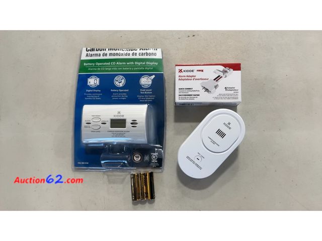 Lot 44-4007m - Kidde Carbon Monoxide Alarm with Digital Display &amp; Firex Adapter See All Photo's Not Tested E-Commerce Return, A basic inspection has be...