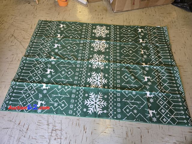 Lot 44-6508t - Yamaziot Washable Christmas Area Rug 5x7 – Green Snowflake Indoor, Non Slip Soft Low Pile Appears New, A basic inspection has been given to ...