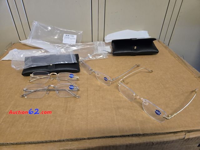 Lot 44-6506k - Women - Blue Light Blocking, Metal Frame, Gold, Silver, Slim, Frameless (4 Pairs 2.00) Appears New, A basic inspection has been given to thi...