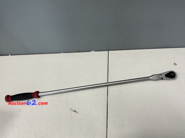 Lot 44-2566a - Long Handle Ratchet Wrench Appears New, A basic inspection has been given to this item. Sold AS-IS. Not Tested See All Photo's Dirty