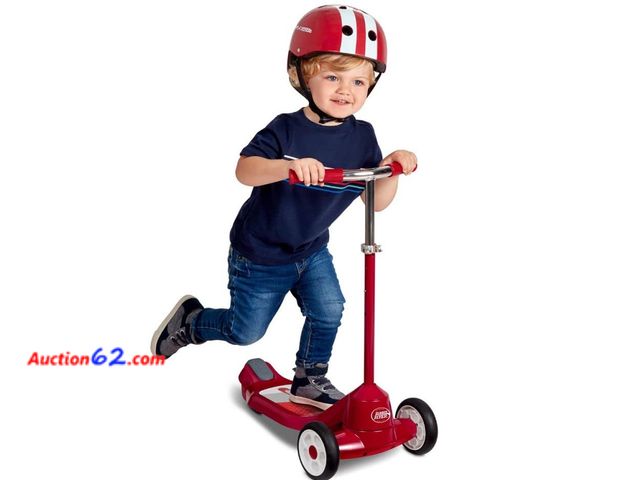 Lot 44-597j - Grow With Me Beginner Scooter
 Appears New with box damage Not Tested See All Photo's