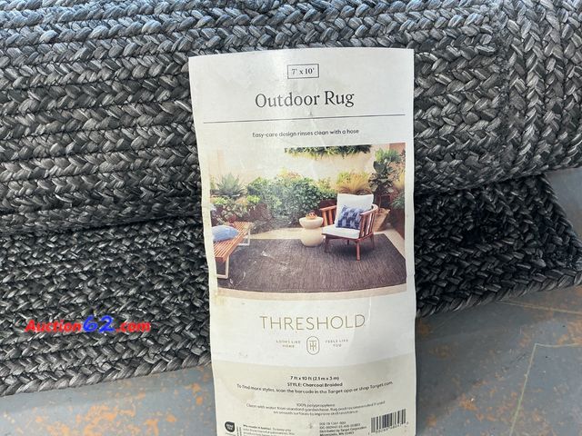 Lot 44-842 - Threshold Outdoor Rug 7 x 10 Gray Eclipse See All Photo's Not Tested Appears New, A basic inspection has been given to this item. Sold AS-IS...