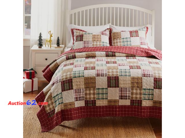 Lot 44-5552w - Greenland Home Oxford 100% Cotton Quilt Set, 3-Piece King/Cal King, Red E-Commerce Return, A basic inspection has been given to this item. S...