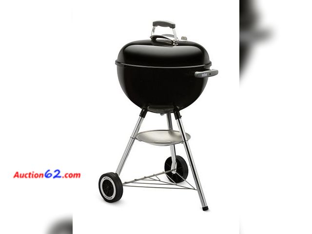 Lot 44-657p - Retail value $139- Weber Original Kettle Charcoal Grill for Outdoor Cooking and Barbecue, 18-Inch, Black Appears New, A basic inspection has...