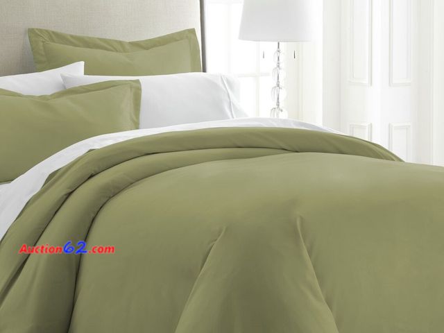 Lot 44-2570w - $89.99 Retail price - ienjoy Home Luxury Collection Soft Brushed Microfiber Duver Cover Set, Queen, Sage Appears New, A basic inspection has...
