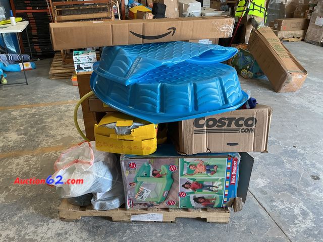 Lot 44-1545t - Amazon, Costco, Little Tikes - Salvage Pallet - Assorted Items Salvage Pallet, contains broken or incomplete items See All Photo's Not Teste...