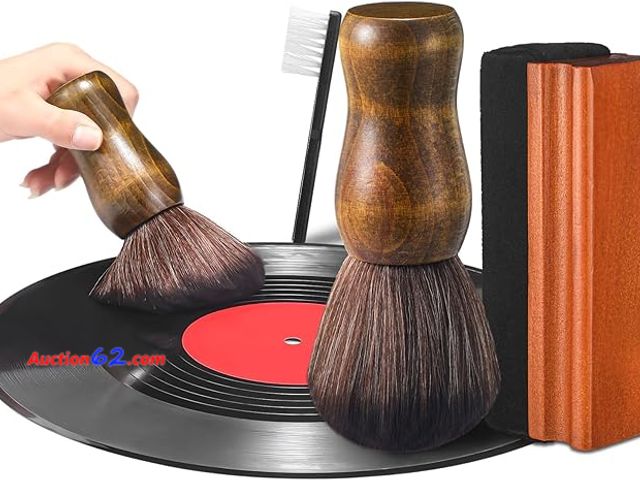 Lot 44-9058g - Teenyyou 3 Pcs Vinyl Record Cleaner Brush Appears New, A basic inspection has been given to this item. Sold AS-IS.