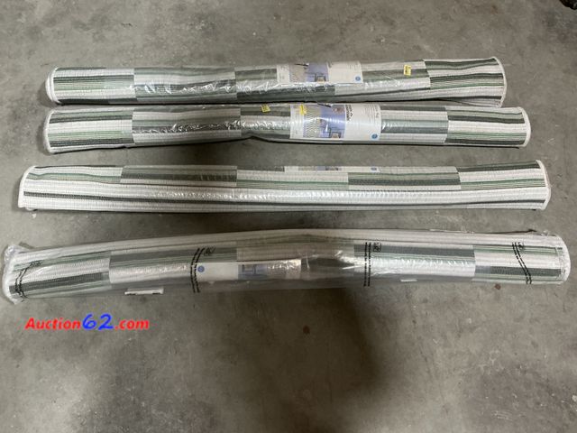 Lot 44-192b - Lot of (4) 3’11” X 5’5” Green Colorblock Rugs E-Commerce Return, A basic inspection has been given to this item. Sold AS-IS.