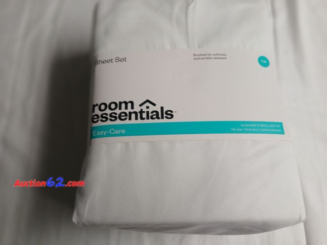 Lot 44-2351b - New full size sheet sets.  Brushed for softness and wrinkle resistant. See photos. WRONG NUMBER 1. Appears New, A basic inspection has been ...
