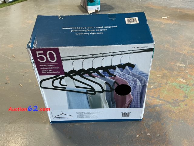 Lot 44-961 - Flocked Hangers - Two 50-Packs See All Photo's Not Tested E-Commerce Return, A basic inspection has been given to this item. Sold AS-IS.