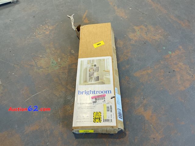 Lot 44-502j - 11" 6 Cube Book Shelf White - Brightroom™ See All Photo's Not Tested E-Commerce Return, A basic inspection has been given to this item. Sold...