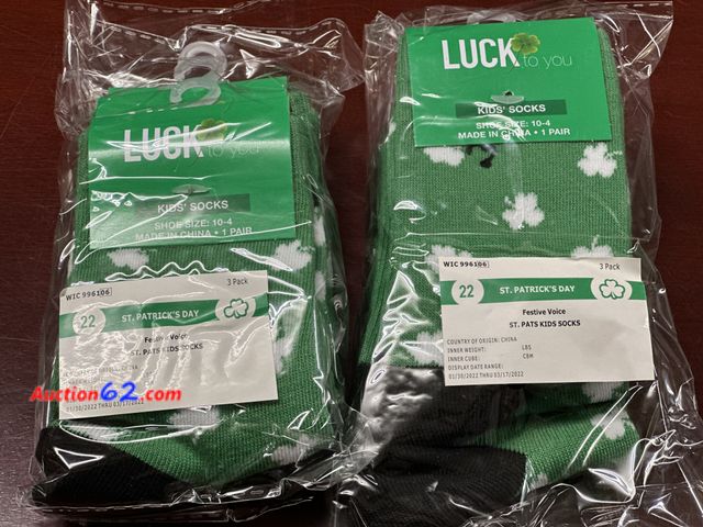 Lot 44-4069f - 2 packs of 3 pairs of kids st. Patrick’s day size 10-4. NEW. See All Photo's Not Tested Never opened, Factory Sealed