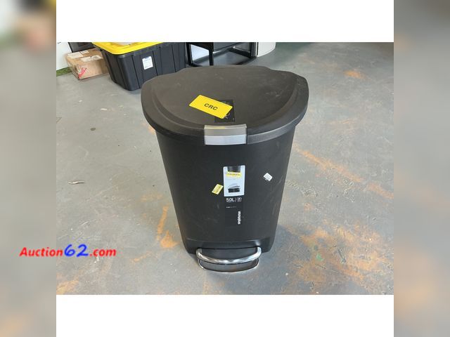 Lot 44-793i - Simplehuman 50L Step Trash Can - Steel Pedal, Silent Close Lid, Black See All Photo's Not Tested E-Commerce Return, A basic inspection has b...