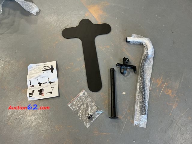Lot 44-4101e - Universal Door Bar for Elderly Support - Recliner, Couch, Chair See All Photo's Not Tested E-Commerce Return, A basic inspection has been gi...