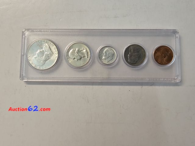 Lot 44-8313r - BRILLIANT UNCIRCULATED 1960 YEAR SET WITH FRANKLIN 90% SILVER HALF DOLLAR, WASHINGTON 90% SILVER QUARTER, 90% SILVER DIME, JEFFERSON NICKEL ...