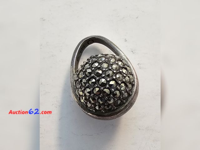 Lot 44-8380u - THICK .925 STERLING SILVER PENDANT WITH BALL THAT IS LOADED WITH PRETTY STONES.-T