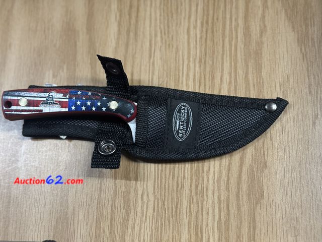 Lot 44-6060q - Kentucky cutlery knife. Approximately 8 in knife. Nylon sheath.” Don’t tread only on me.” 440 stainless steel. #71131 pre tagged $14 from st...