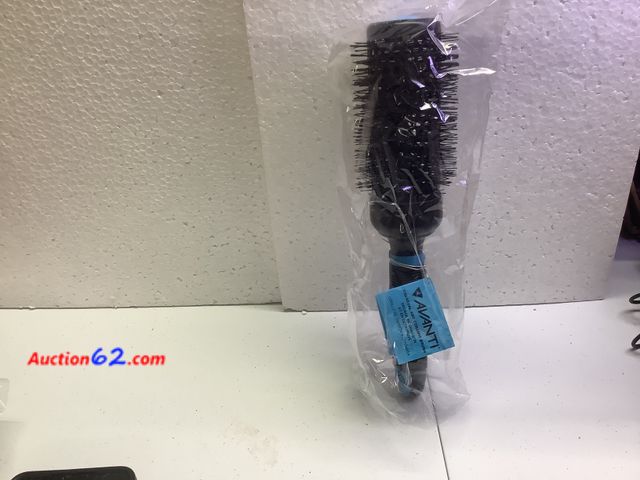Lot 44-6045f - “AVANTI” Charcoal &amp; Ceramic Brush, (44mm) Charcoal coated barrel eliminates static and absorbs excess moister for faster drying. Appears...