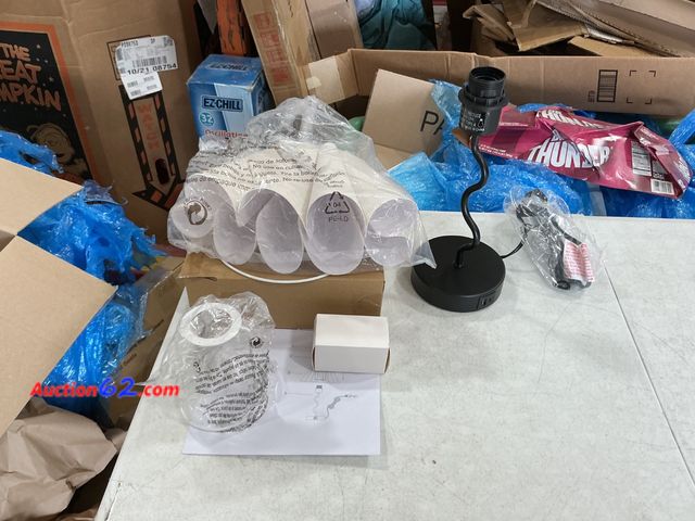 Lot 44-1159o - Modern Table Lamp Kit Not Tested See All Photo's Appears New, A basic inspection has been given to this item. Sold AS-IS.