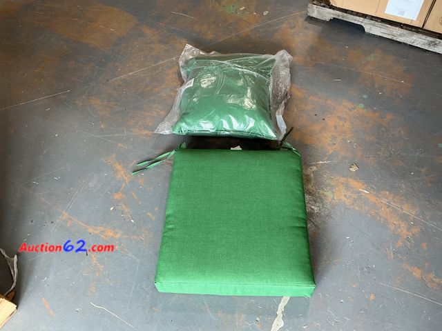 Lot 44-788a - Arden Selections Green Seat Cushion Set See All Photo's Not Tested Appears New, A basic inspection has been given to this item. Sold AS-IS.