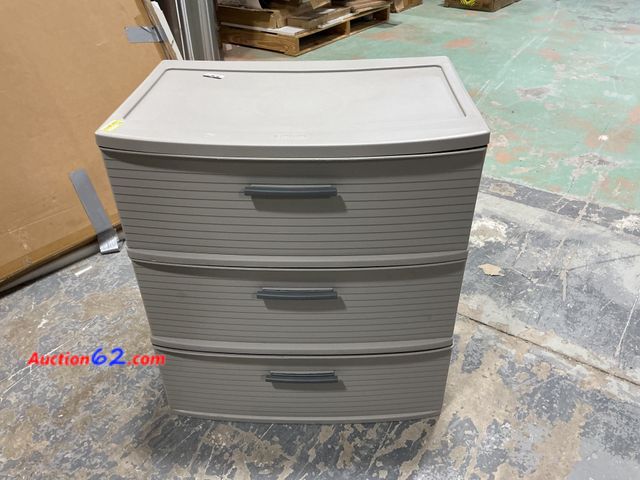 Lot 44-1641w - CRC 3 Drawer Wide - Gray See All Photo's Not Tested E-Commerce Return, A basic inspection has been given to this item. Sold AS-IS.