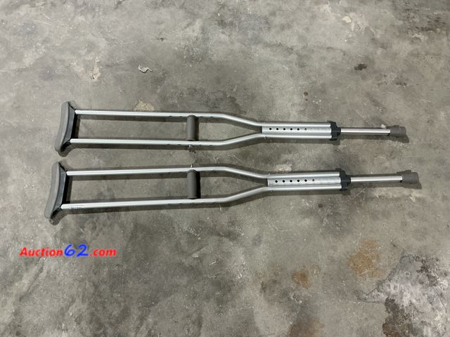 Lot 44-9127b - Guardian Standard Adjustable Aluminum (2) Crutches Adult 1 Pair MDSV80535, 300 Ibs. Weight Capacity, Adult (5ft. 2in. - 5ft. 10in) E-Commerc...