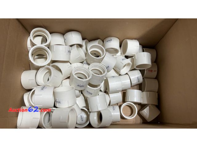 Lot 44-242a - SUPPLYGIANT™ (5 Pack) 4" x 4" x 2" PVC DWV Combination Wye &amp; 1/8 Bend 45° Elbow Reducing Hub – White PVC Drain, Waste &amp; Vent Fitting...