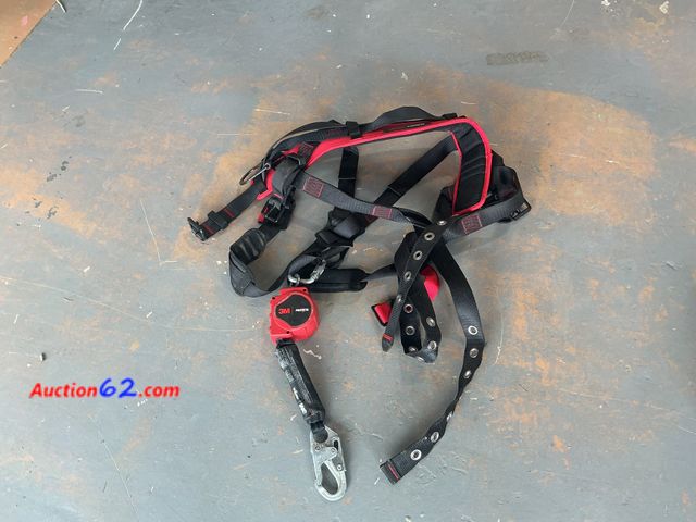 Lot 44-959j - Protecta Harness- Seller States Working condition  Used See All Photo's Not Tested