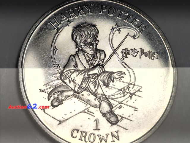 Lot 44-8338i - HARRY POTTER ONE CROWN 2001 ISLE OF MAN COIN.-T
